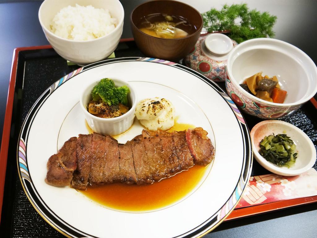 Hotel Areaone Hiroshima Wing Higashihiroshima Bagian luar foto