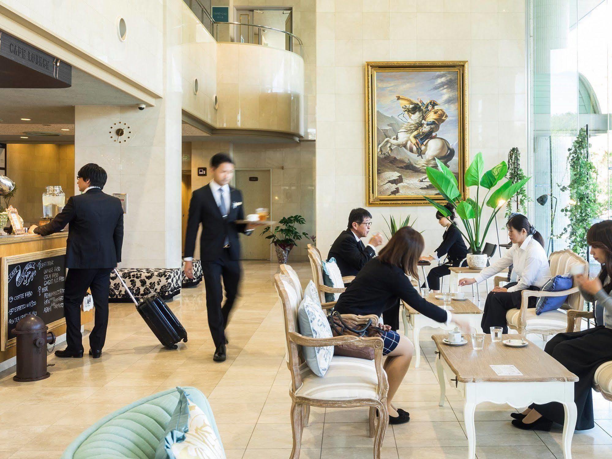 Hotel Areaone Hiroshima Wing Higashihiroshima Bagian luar foto