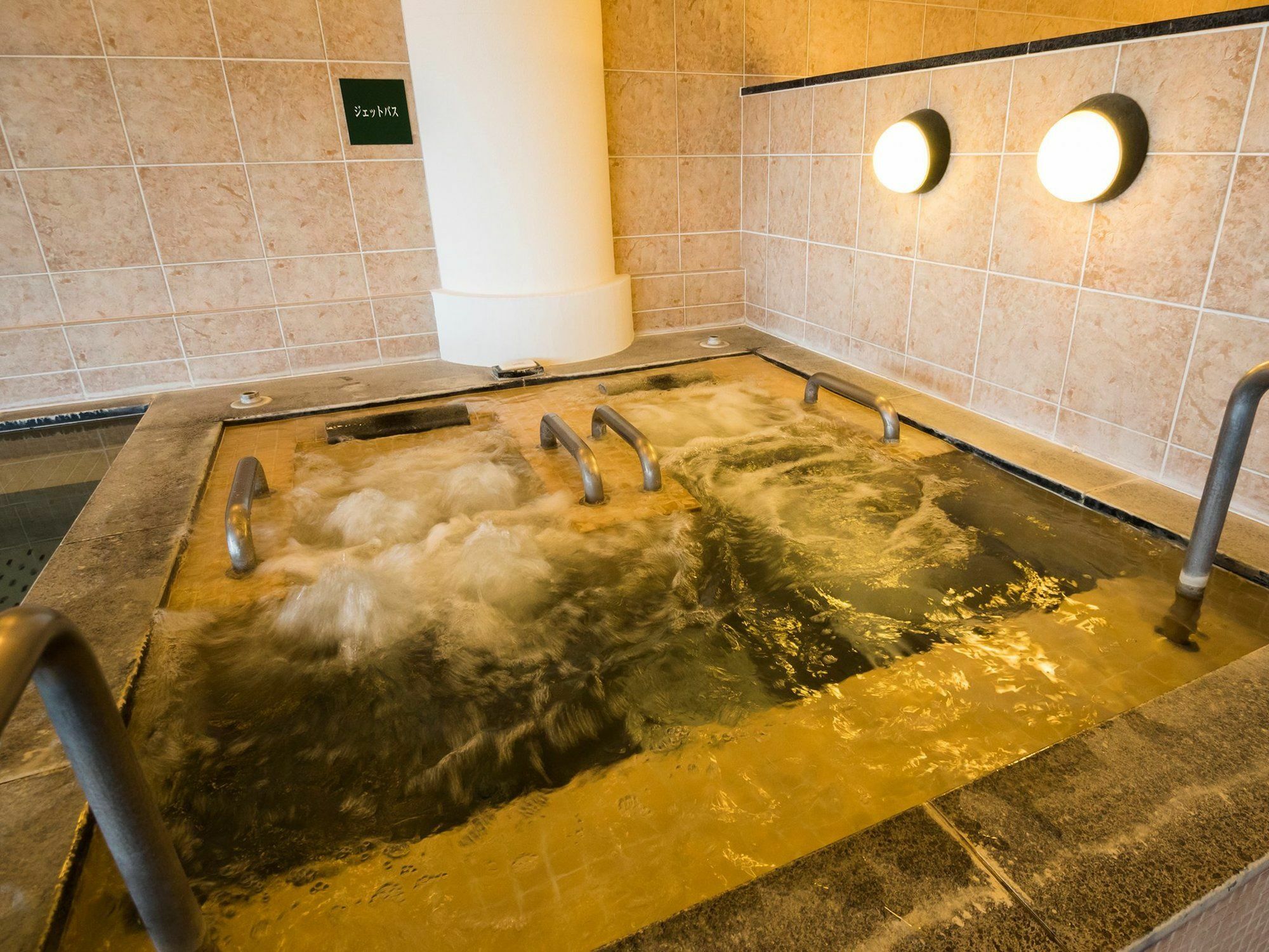 Hotel Areaone Hiroshima Wing Higashihiroshima Bagian luar foto